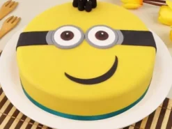 Lovely Minion Fondant Cake