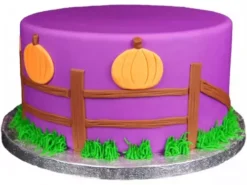 Pumpkin Fence Fondant Cake