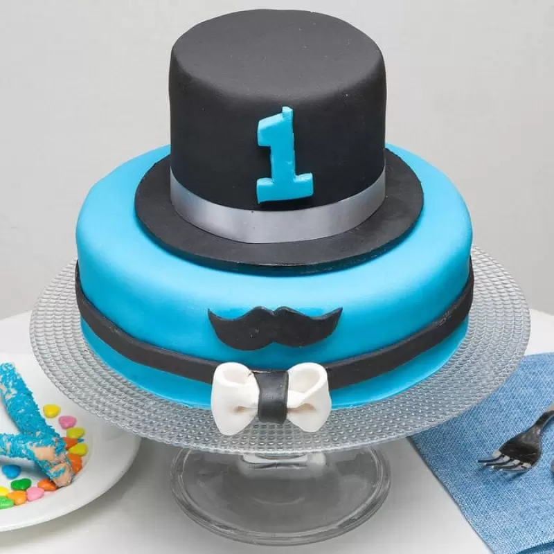 Moustache And Hat Fondant Cake 3 Moustache And Hat Fondant Cake