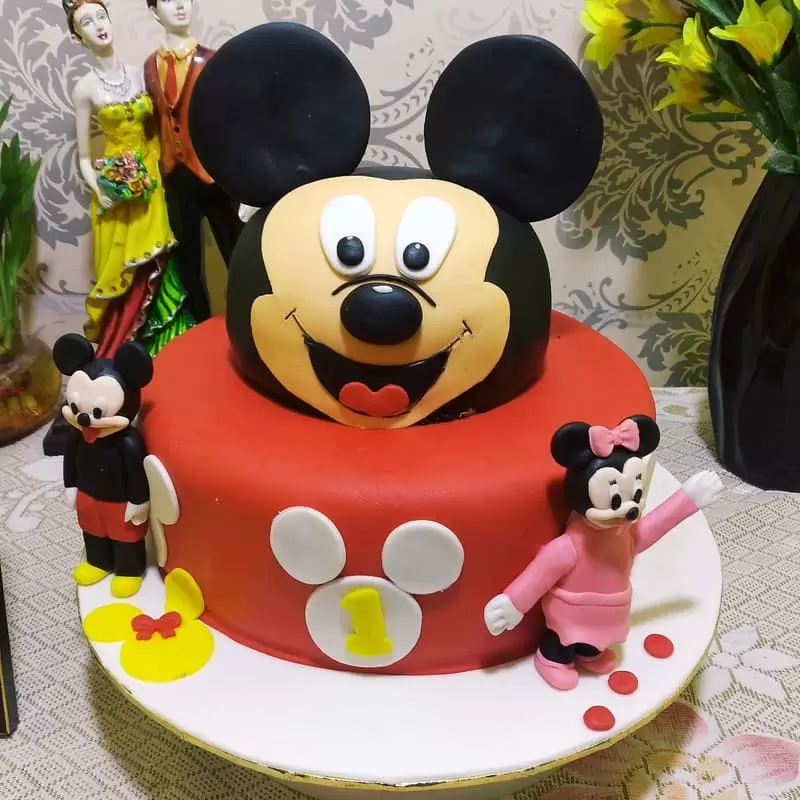 Naughty Mickey Mouse Fondant Cake 3 Naughty Mickey Mouse Fondant Cake