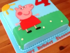 Toothsome Peppa Pig Fondant Cake