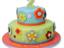 2 Tier Daisy Chain Fondant Cake