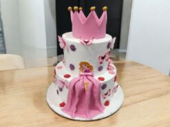 2-tier-princess-sofia-cake