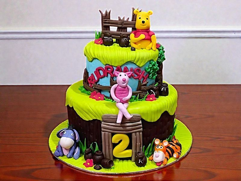 2 Tier Winnie The Pooh Fondant Cake 3 2 Tier Winnie The Pooh Fondant Cake