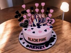 blackpink-love-party-cake