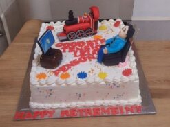 Dynamic Lifestyle Treat Cake