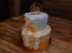 elegant-frosted-festivity-cake