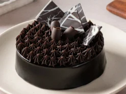 Fudge Brownie Cake