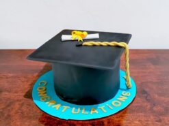 Graduation Cap Fondant Cake