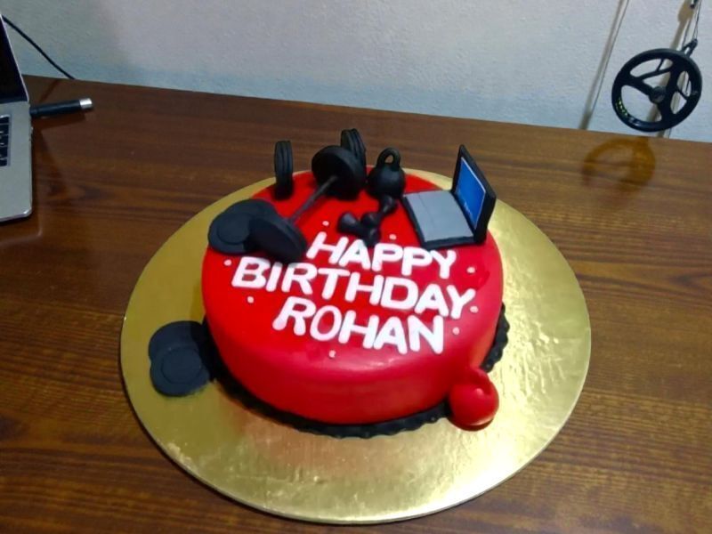 Gym Lover Red Fondant Cake 3 gym-lover-red-fondant-cake-from-lallantop-cake-shop-noida-and-east-delhi