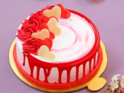 In Love Strawberry Cake