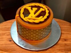 louis-vuitton-theme-fondant-cake