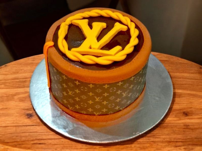Louis Vuitton Theme Fondant Cake 3 louis-vuitton-theme-fondant-cake