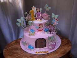 magical-woodland-delight-cake