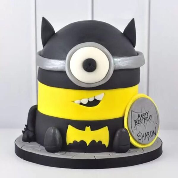 Minion As Batman Fondant Cake 3 Minion As Batman Fondant Cake