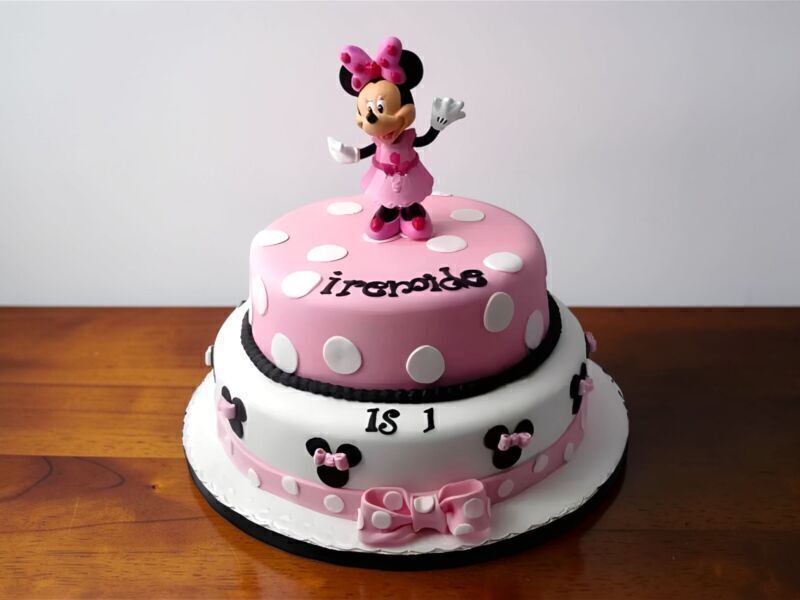 Minnie Mouse Birthday Fondant Cake 3 Minnie Mouse Birthday Fondant Cake