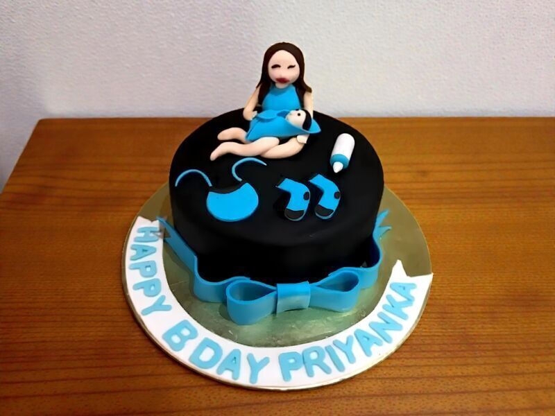 Mother With Baby Fondant Cake 3 Mother With Baby Fondant Cake
