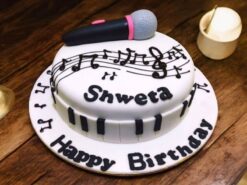 music-lover-theme-fondant-cake