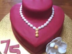 Pearl Necklace Fondant Cake