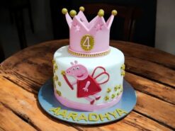 Peppa Queen Crown Cake