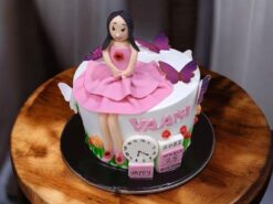 pink-dress-birthday-delight-cake