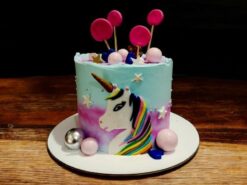 radiant-rainbow-unicorn-delight-cake