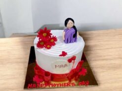 Red Bloom Mother’s Tribute Cake