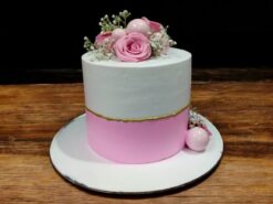 Rose Delight Luxury Cake