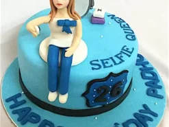 Selfie Queen Fondant Cake