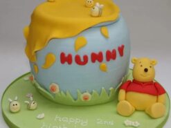 Winnie the Pooh Theme Cake